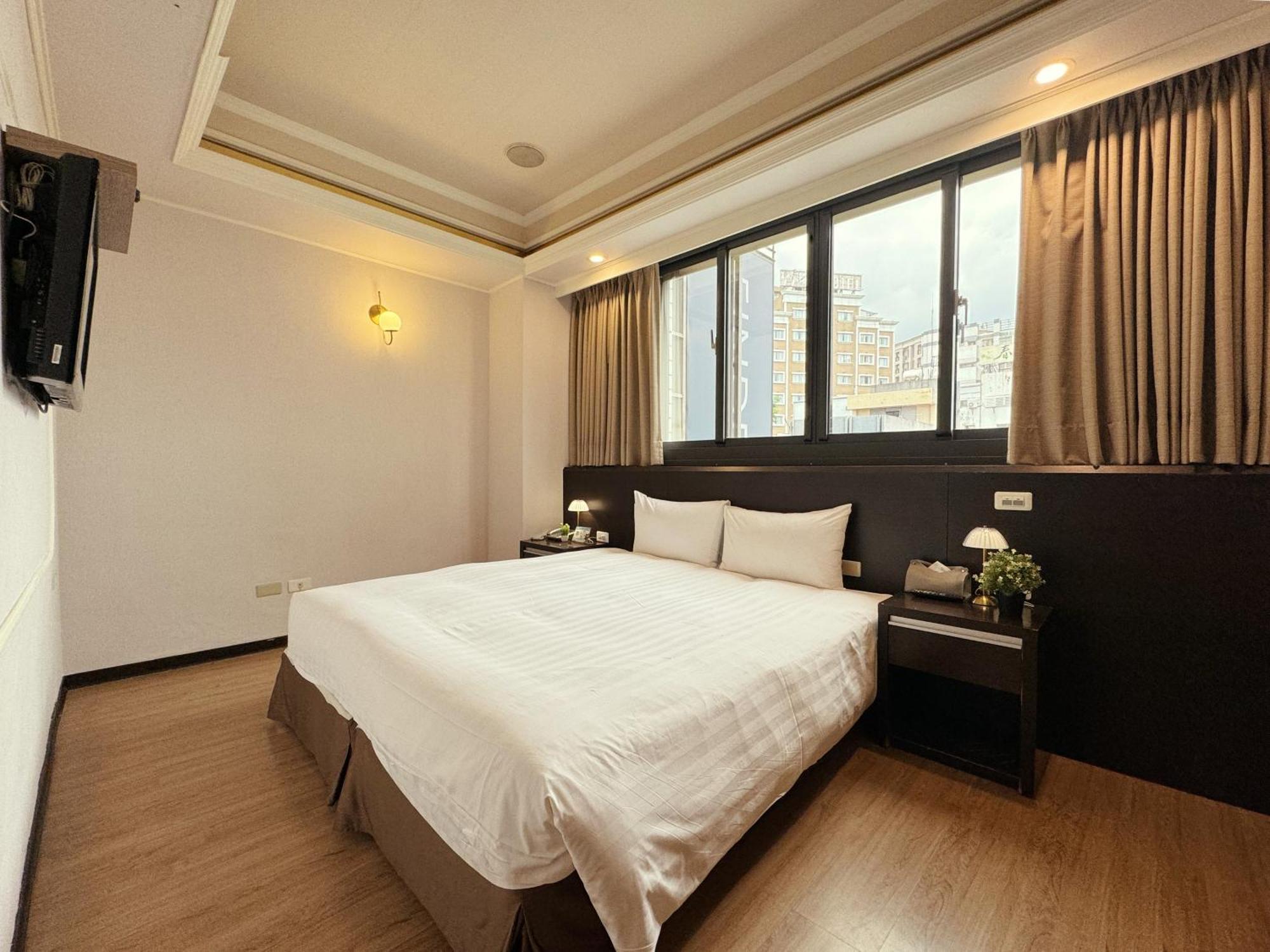 Finders Hotel Hualien Station Exterior foto